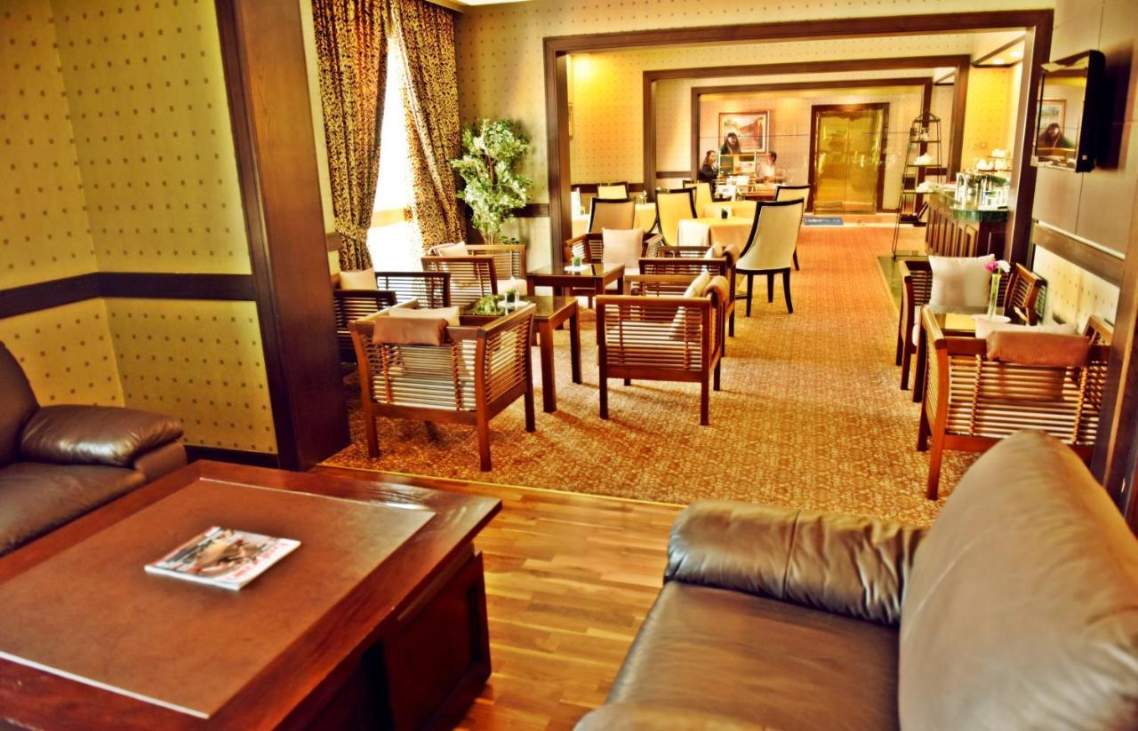 Golden Tulip Bahrain Hotell Manama Exteriör bild