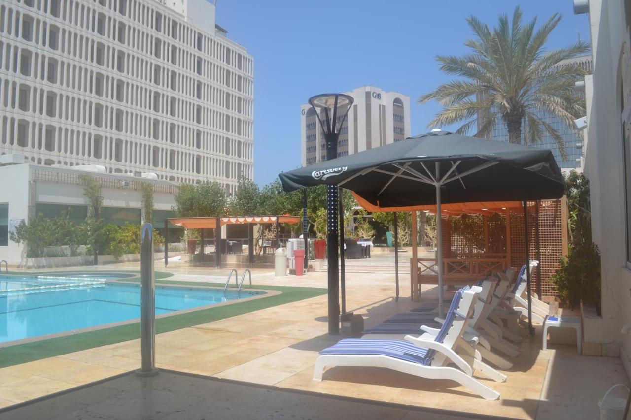 Golden Tulip Bahrain Hotell Manama Exteriör bild